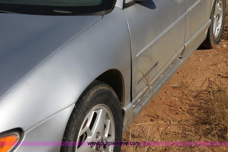 image for item H2044 2001 Pontiac Grand Prix GT