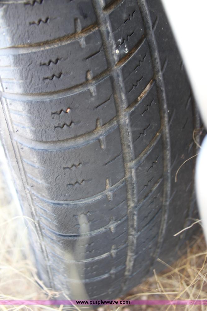 image for item H2044 2001 Pontiac Grand Prix GT