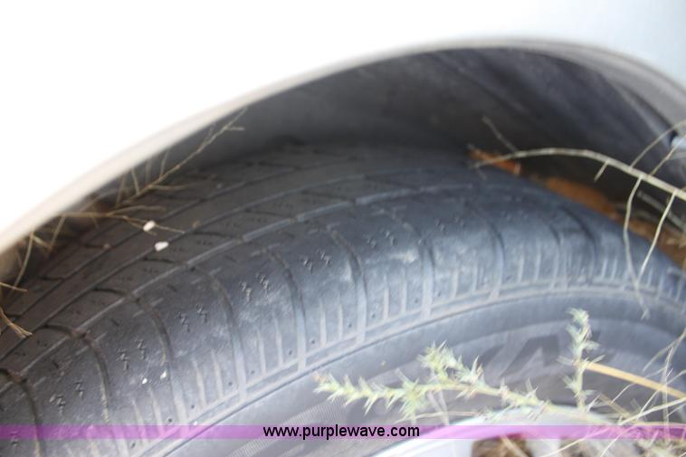 image for item H2044 2001 Pontiac Grand Prix GT