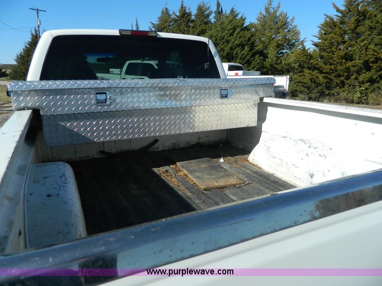 image for item H2343 1996 Chevrolet 1500 Z71 Ext. Cab pickup truck