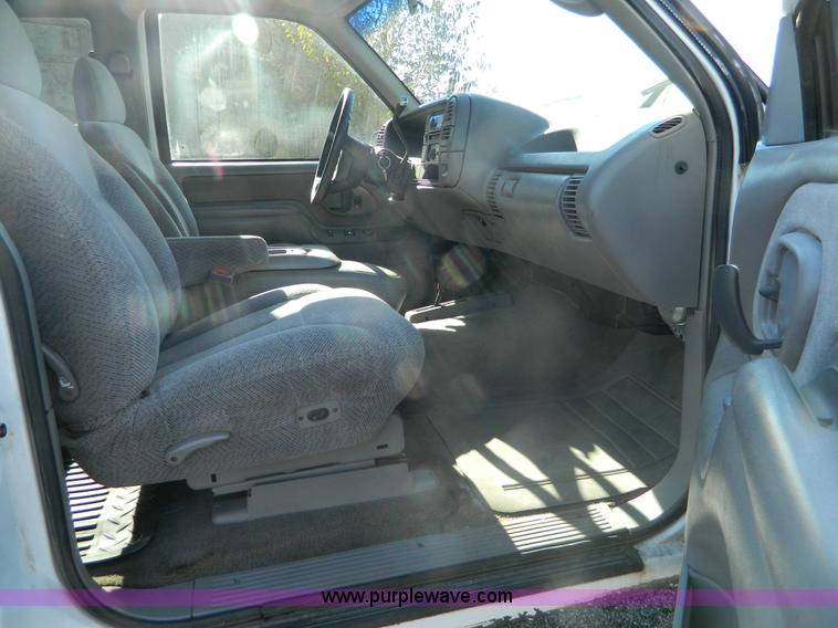 image for item H2343 1996 Chevrolet 1500 Z71 Ext. Cab pickup truck