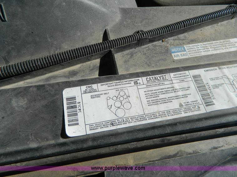 image for item H2343 1996 Chevrolet 1500 Z71 Ext. Cab pickup truck