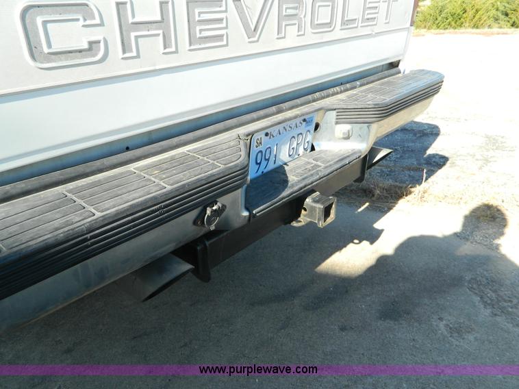 image for item H2343 1996 Chevrolet 1500 Z71 Ext. Cab pickup truck