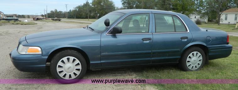 image for item H2373 2008 Ford Crown Victoria Police Interceptor