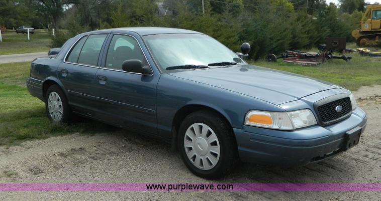 image for item H2373 2008 Ford Crown Victoria Police Interceptor