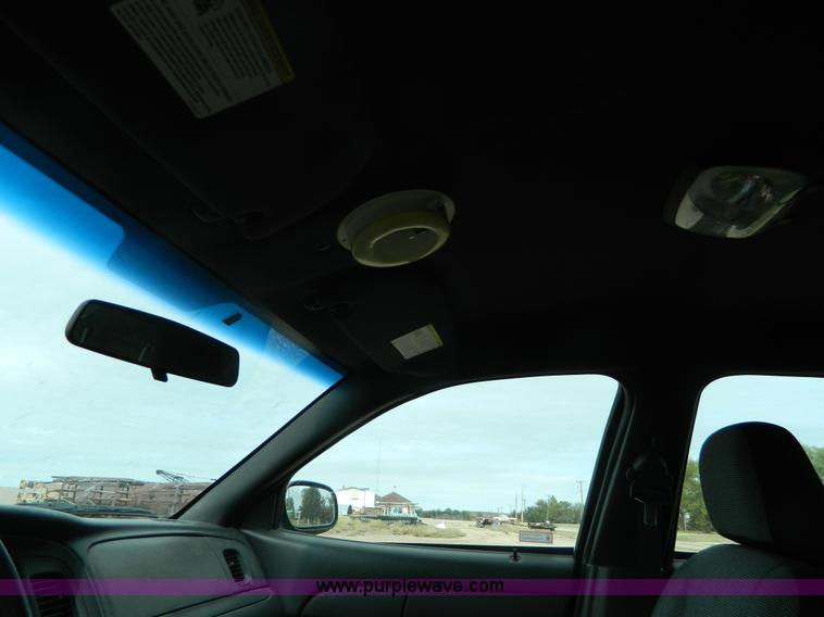 image for item H2373 2008 Ford Crown Victoria Police Interceptor