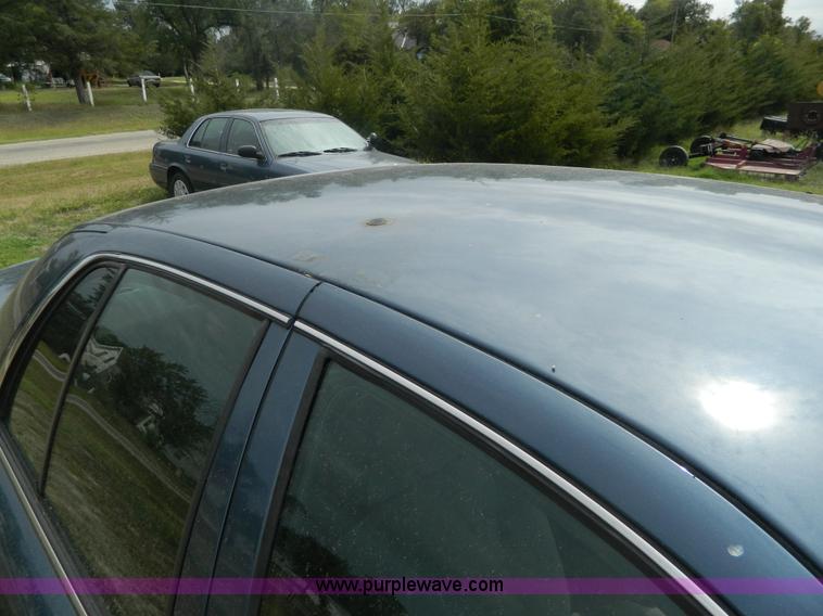 image for item H2373 2008 Ford Crown Victoria Police Interceptor