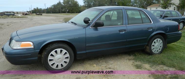 image for item H2374 2008 Ford Crown Victoria Police Interceptor