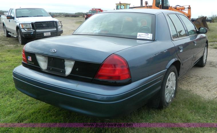 image for item H2374 2008 Ford Crown Victoria Police Interceptor