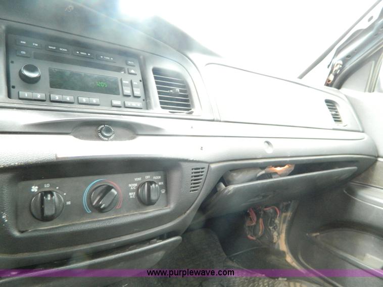 image for item H2374 2008 Ford Crown Victoria Police Interceptor