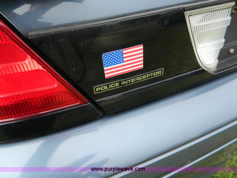 image for item H2374 2008 Ford Crown Victoria Police Interceptor