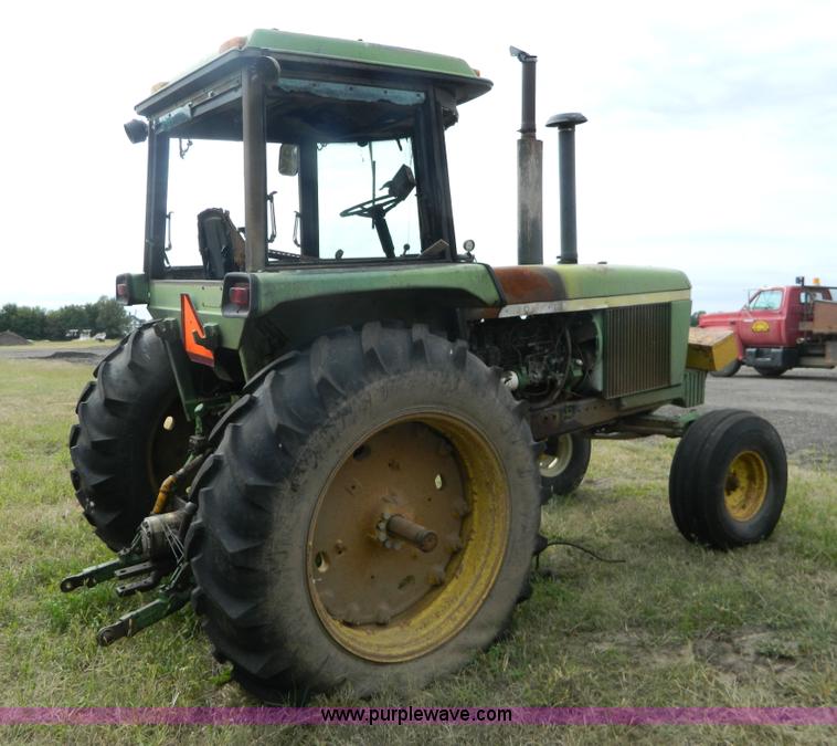 image for item H2375 1975 John Deere 4430 tractor