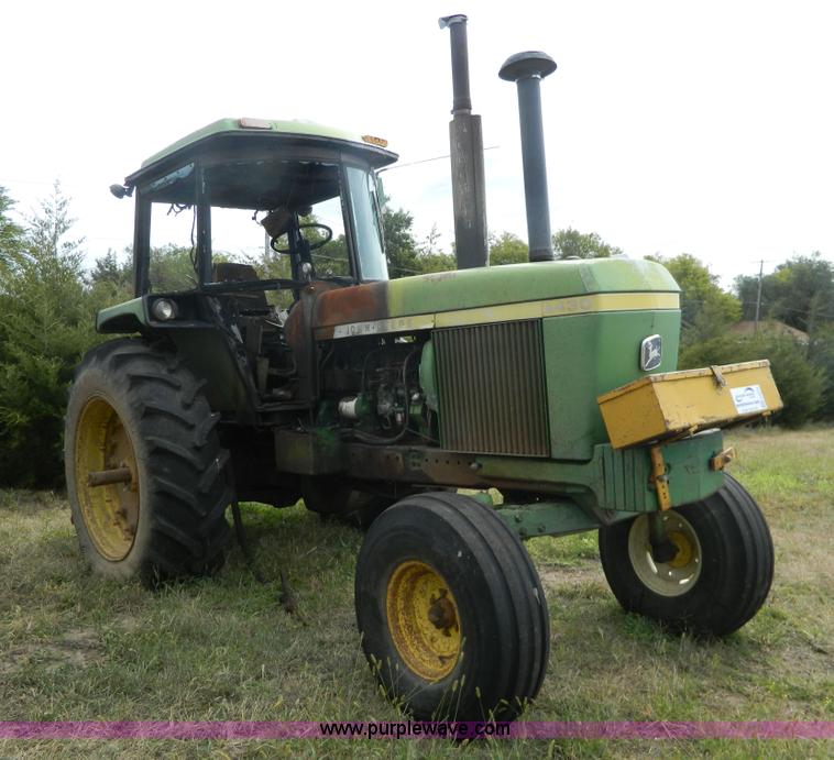 image for item H2375 1975 John Deere 4430 tractor