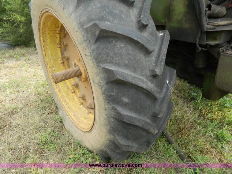 image for item H2375 1975 John Deere 4430 tractor
