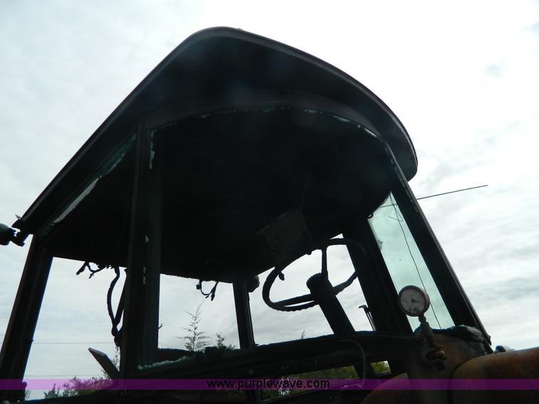 image for item H2375 1975 John Deere 4430 tractor