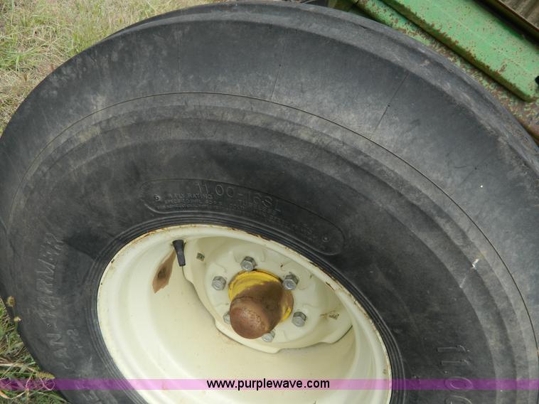 image for item H2375 1975 John Deere 4430 tractor