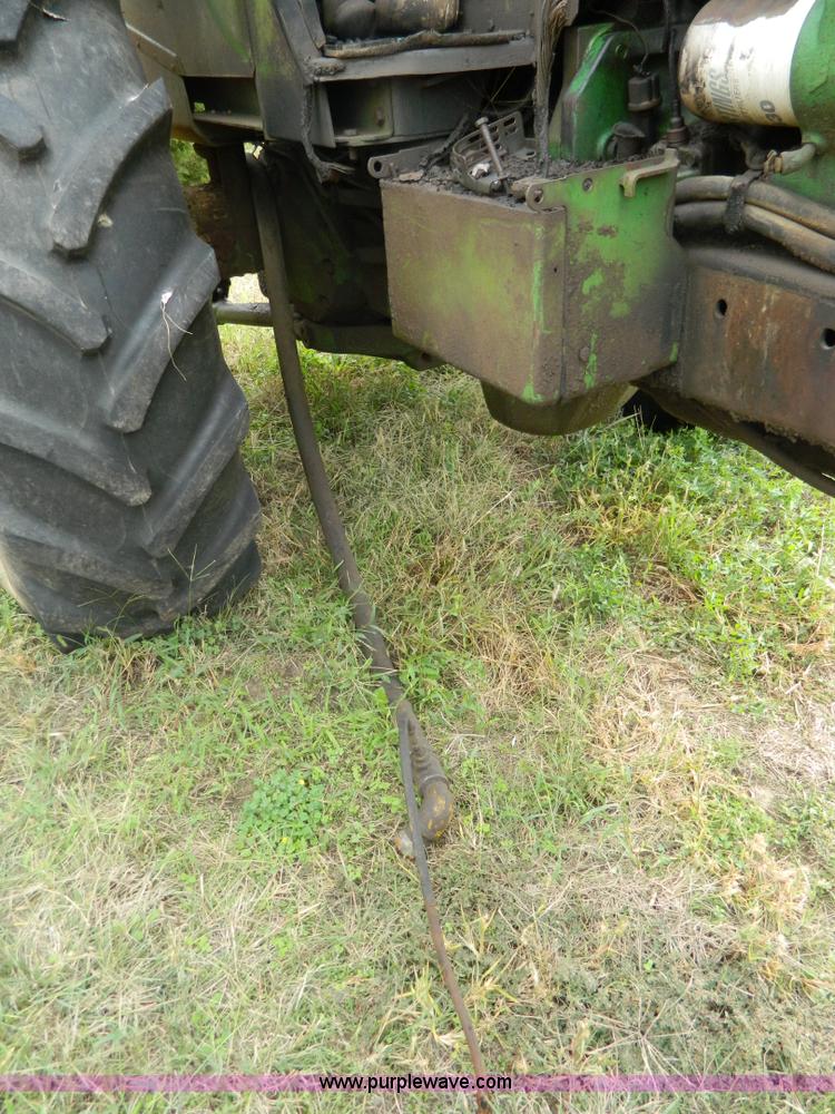 image for item H2375 1975 John Deere 4430 tractor