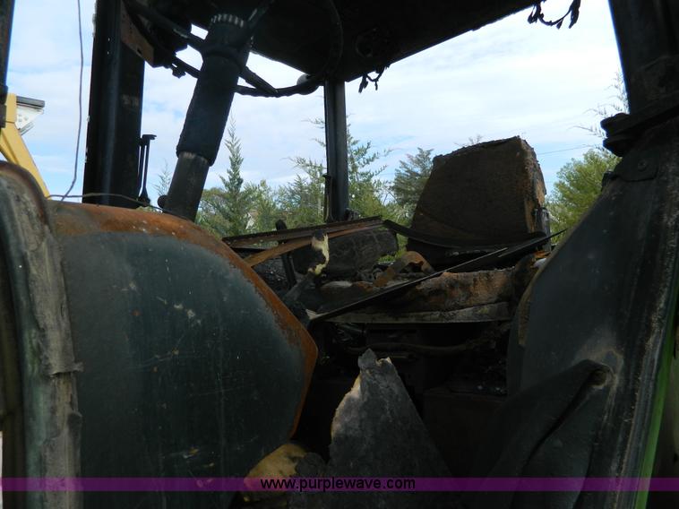 image for item H2375 1975 John Deere 4430 tractor