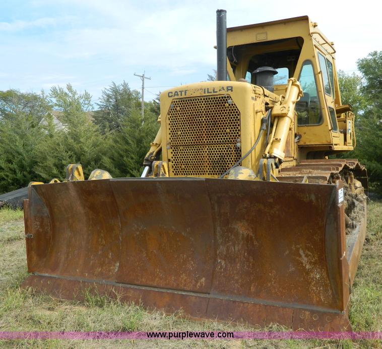 image for item H2376 1988 Caterpillar D7GE2 dozer