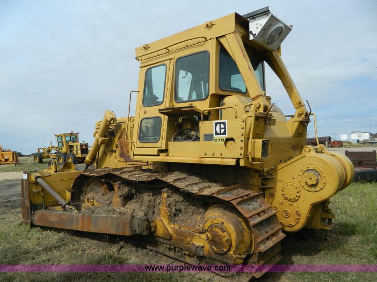 image for item H2376 1988 Caterpillar D7GE2 dozer
