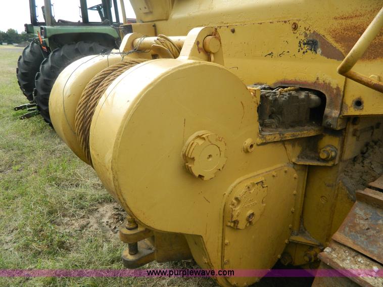 image for item H2376 1988 Caterpillar D7GE2 dozer