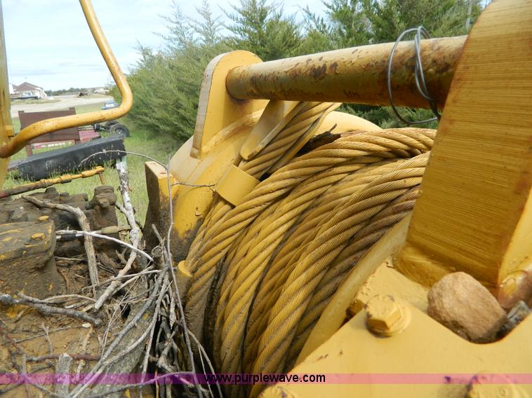 image for item H2376 1988 Caterpillar D7GE2 dozer