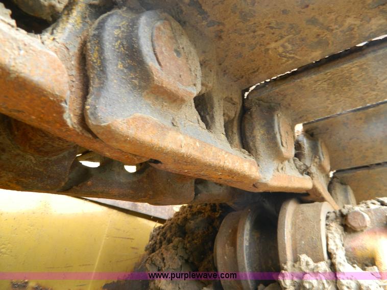 image for item H2376 1988 Caterpillar D7GE2 dozer