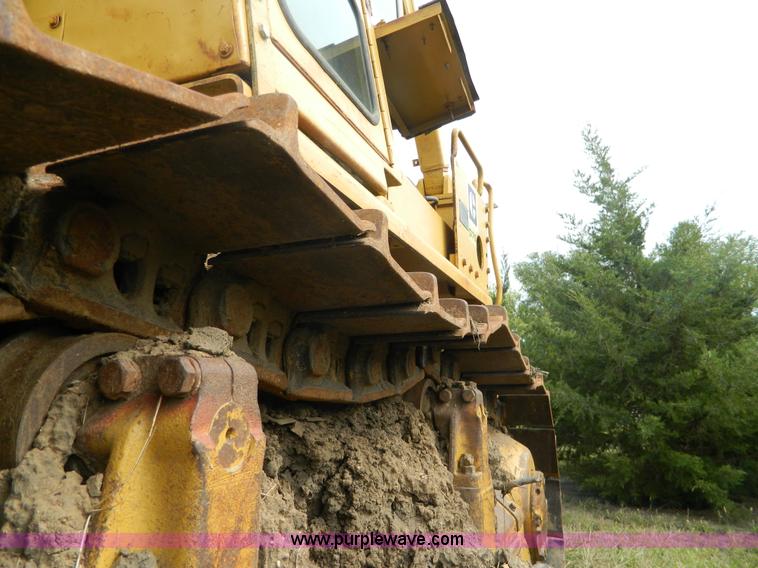 image for item H2376 1988 Caterpillar D7GE2 dozer