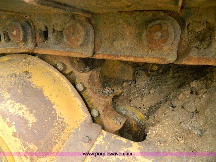 image for item H2376 1988 Caterpillar D7GE2 dozer