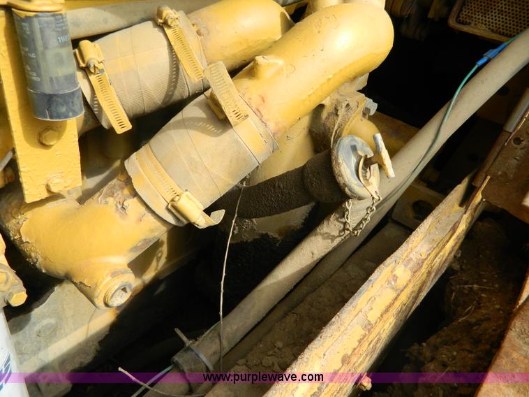 image for item H2376 1988 Caterpillar D7GE2 dozer
