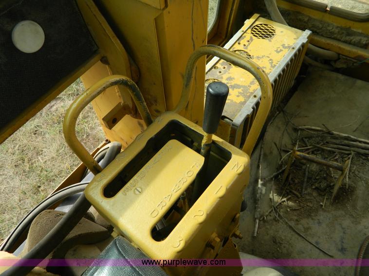 image for item H2376 1988 Caterpillar D7GE2 dozer