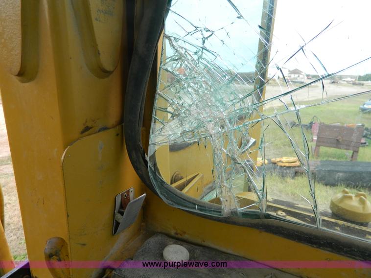 image for item H2376 1988 Caterpillar D7GE2 dozer