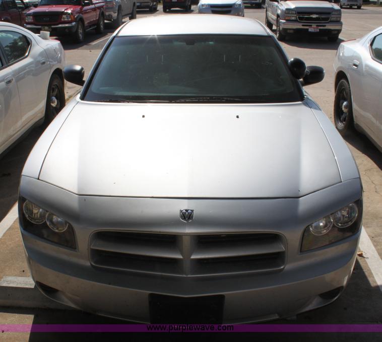 image for item H8775 2007 Dodge Charger