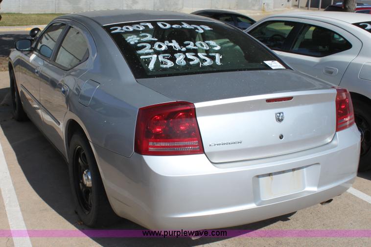 image for item H8775 2007 Dodge Charger