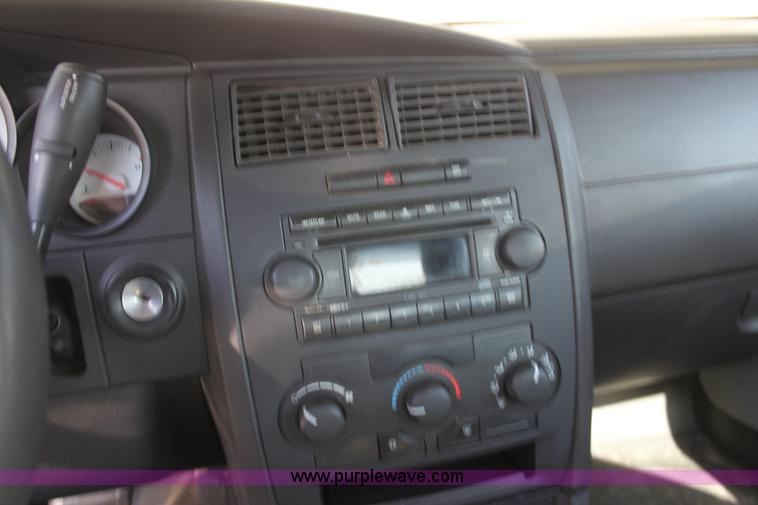 image for item H8775 2007 Dodge Charger