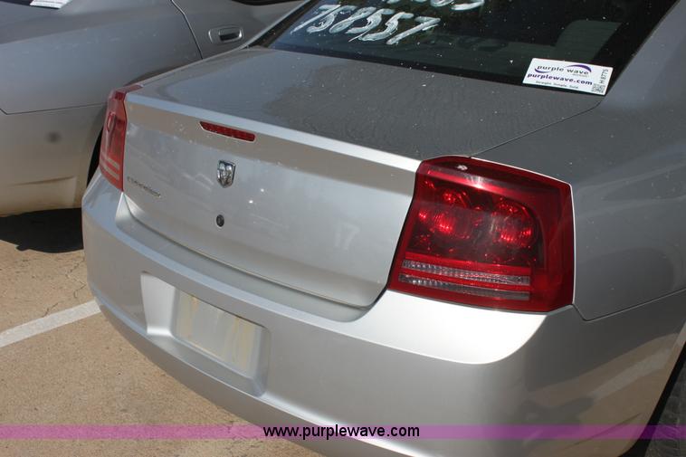 image for item H8775 2007 Dodge Charger