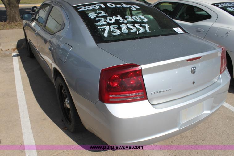 image for item H8775 2007 Dodge Charger