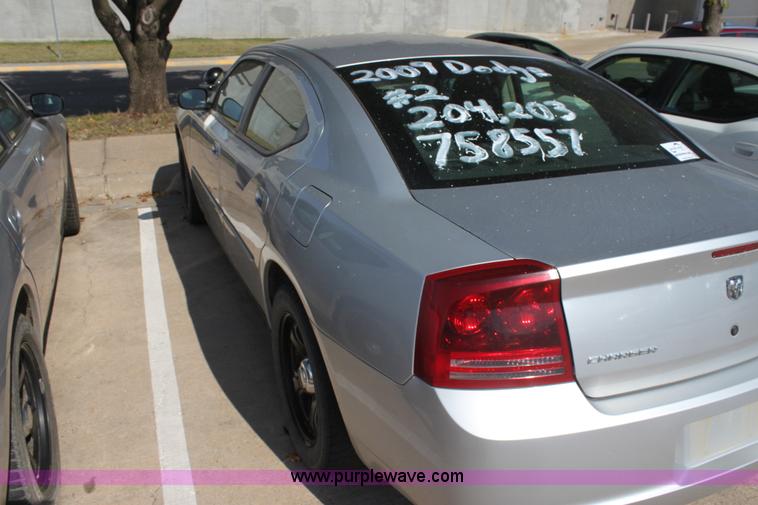 image for item H8775 2007 Dodge Charger