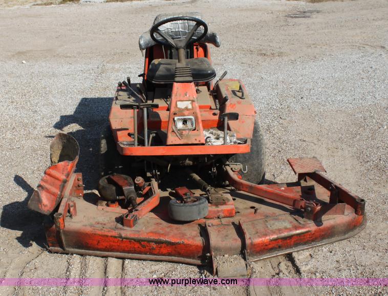 image for item H8789 Kubota F2000 lawn mower