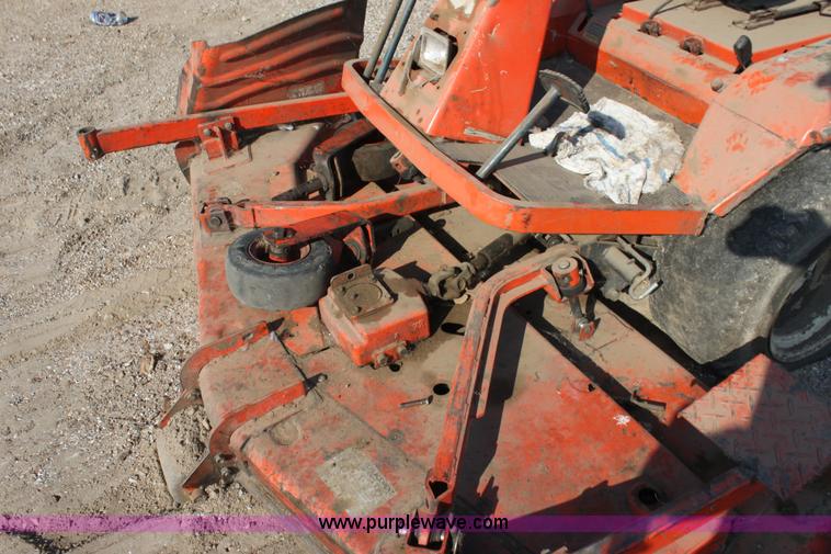 image for item H8789 Kubota F2000 lawn mower