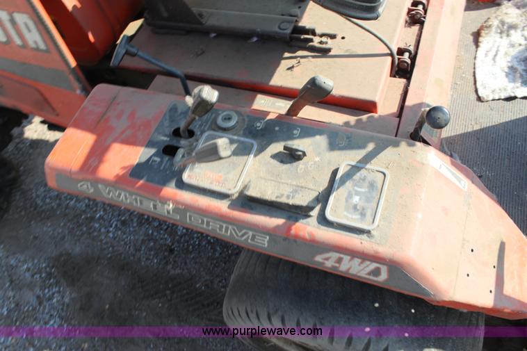 image for item H8789 Kubota F2000 lawn mower