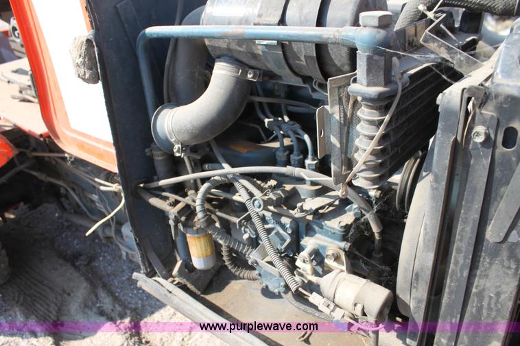 image for item H8789 Kubota F2000 lawn mower