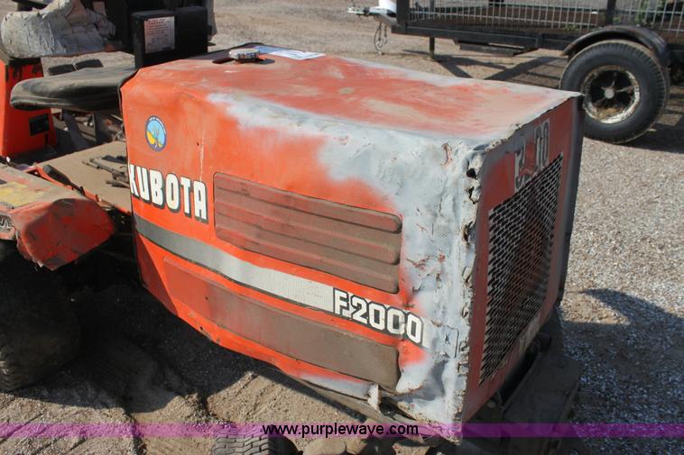 image for item H8789 Kubota F2000 lawn mower