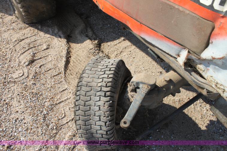 image for item H8789 Kubota F2000 lawn mower