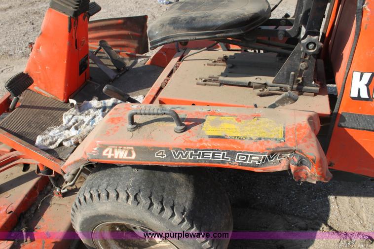 image for item H8789 Kubota F2000 lawn mower