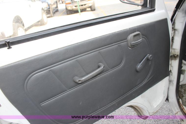 image for item H8793 1991 Mitsubishi Kei pickup truck