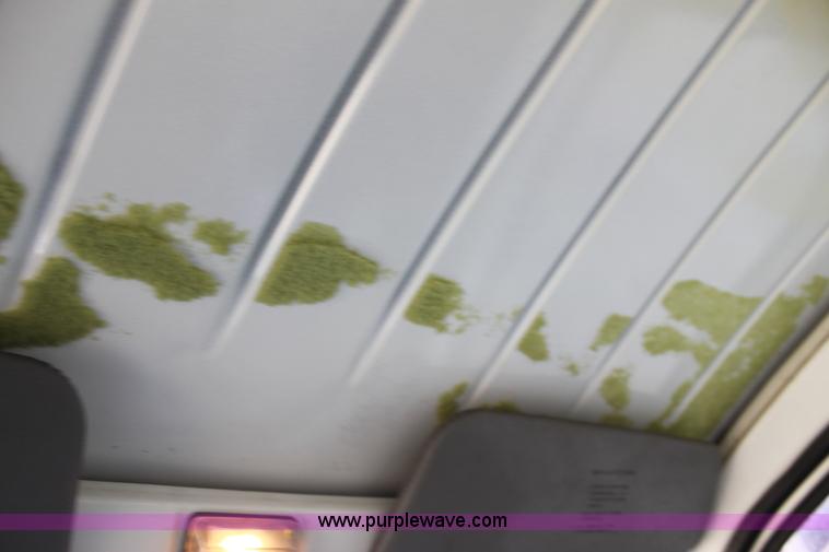 image for item H8793 1991 Mitsubishi Kei pickup truck