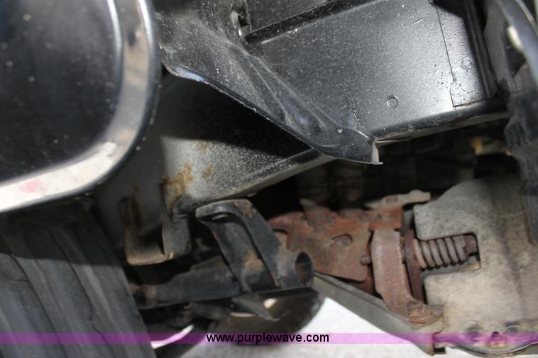 image for item H8793 1991 Mitsubishi Kei pickup truck