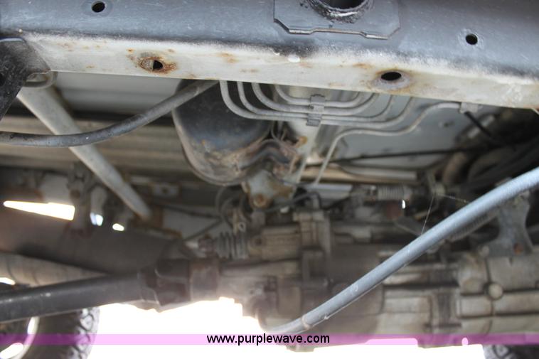 image for item H8793 1991 Mitsubishi Kei pickup truck