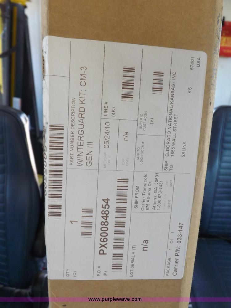 image for item H9092 2010 Ford 801 bus